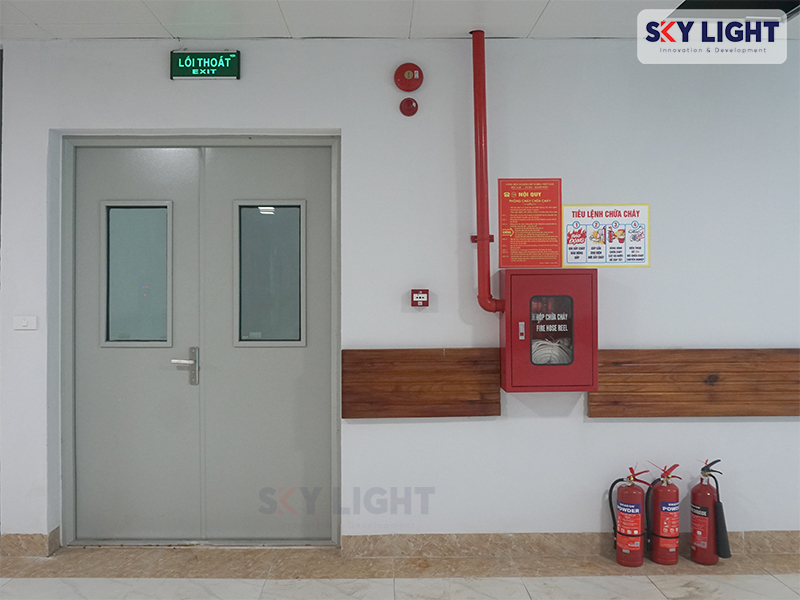Cửa chống cháy 60 phút Sky Light
