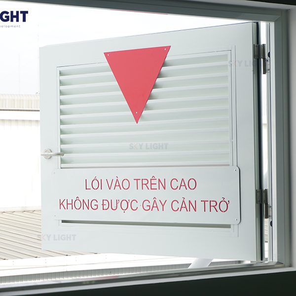 Cánh cửa sổ chớp công nghiệp Sky Light