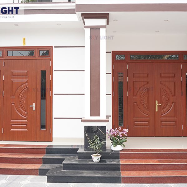 Công trình cửa thép vân gỗ 3 cánh