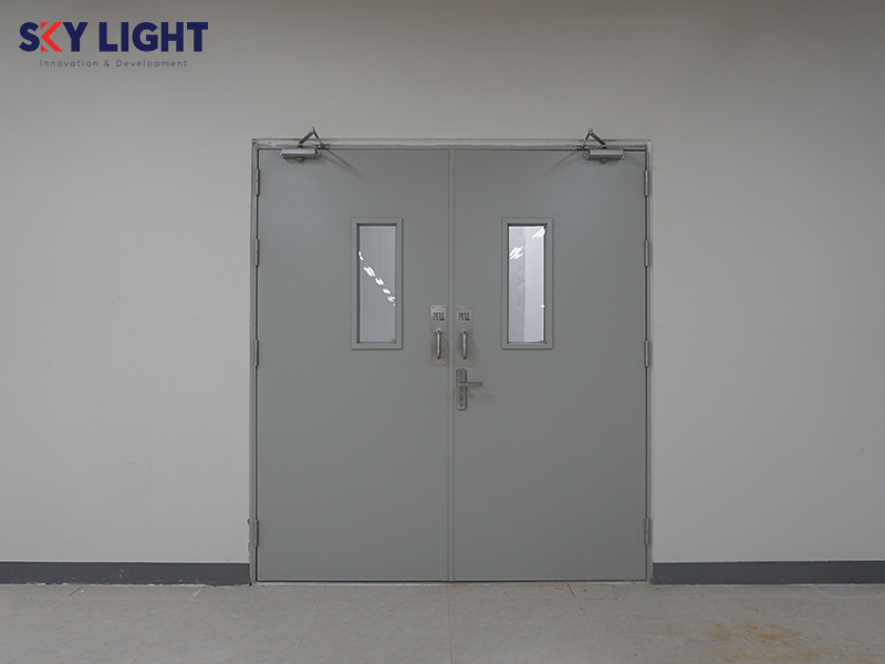 phan-loai-cua-chong-chay-sky-light-.jpg