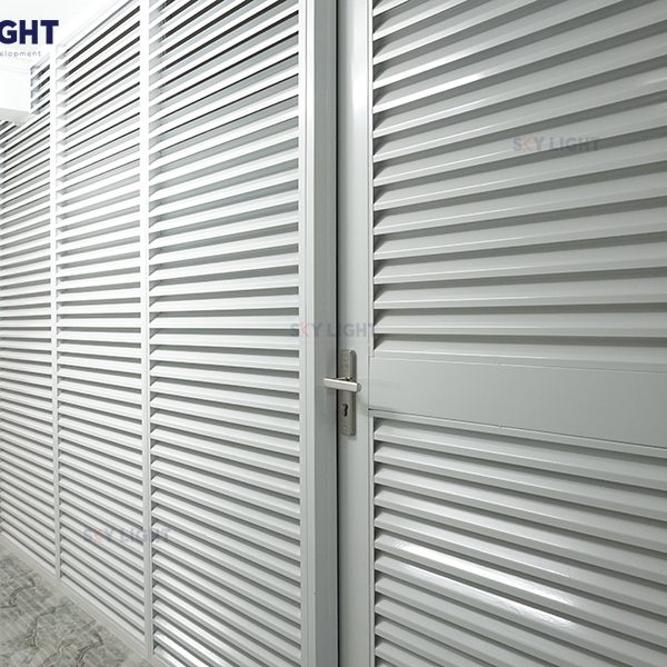 Sản xuất và thi công tron gói vách - cửa chớp công nghiệp