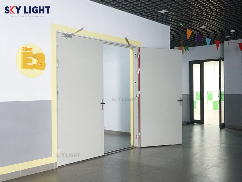 Cửa thép chống cháy Sky Light mang lại nhiều giá trị cho công trình