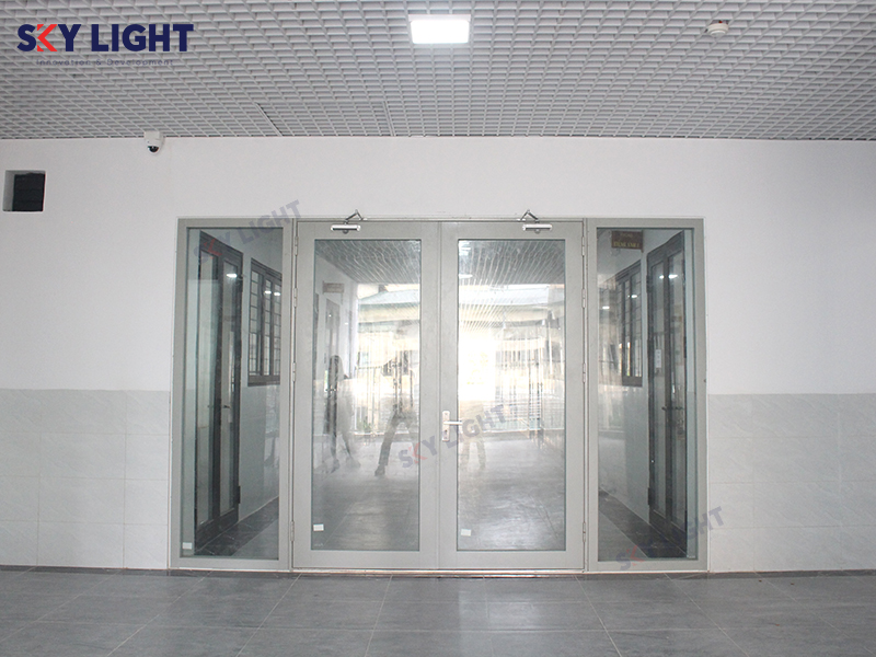 Cửa kính chống cháy dành cho khách sạn Sky Light