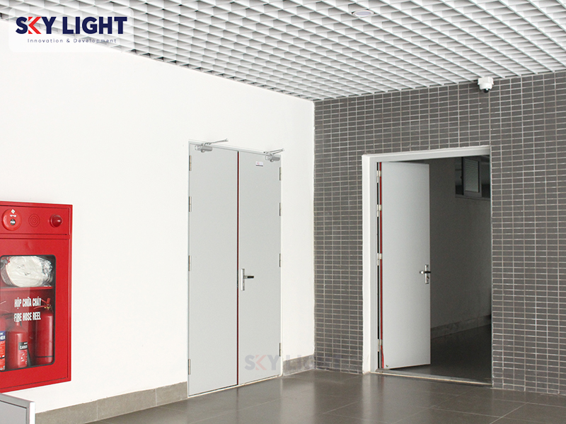 Sky Light cung cấp cửa chống cháy trung tâm thương mại
