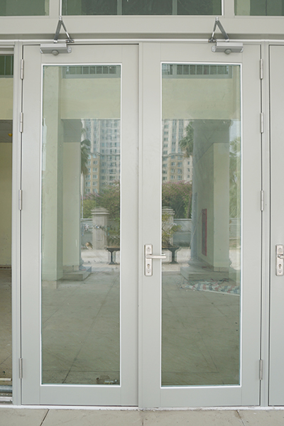 Cửa kính chống cháy