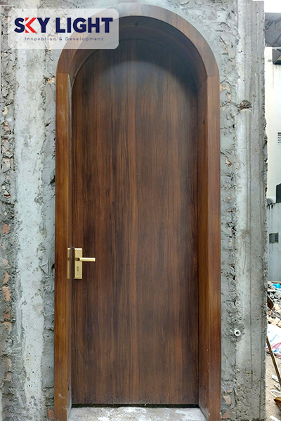 mẫu cửa thép vân gỗ dân dụng Sky Light an toàn, hiện đại