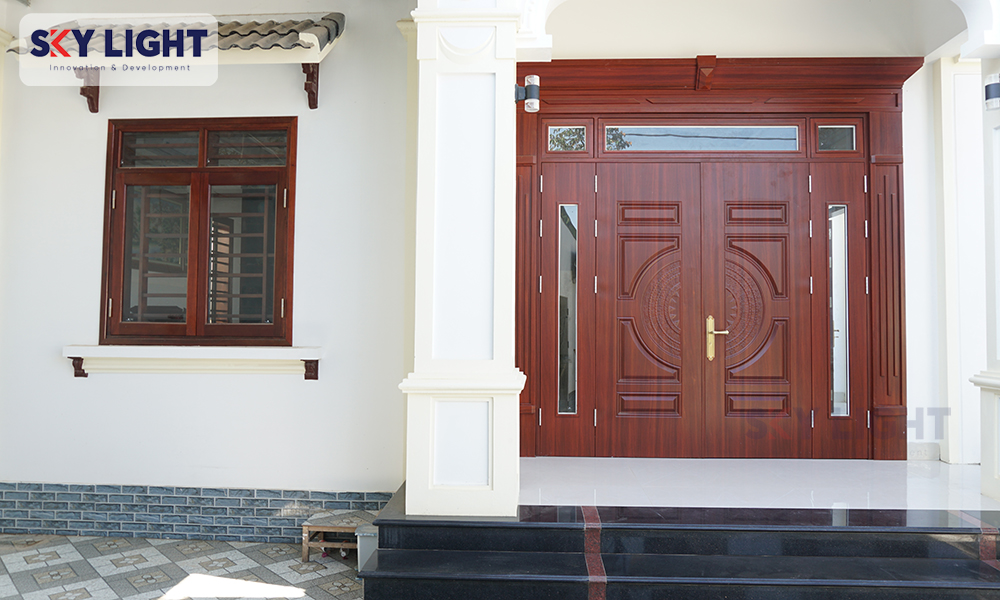 cửa thép vân gỗ dân dụng Sky Light