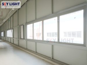 vach-kinh-chong-chay-70-phut-sky-light