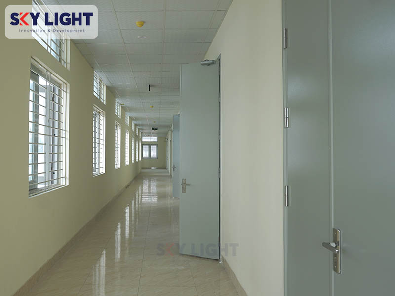 sky light cung cấp và lắp đặt cửa chống cháy hành lang