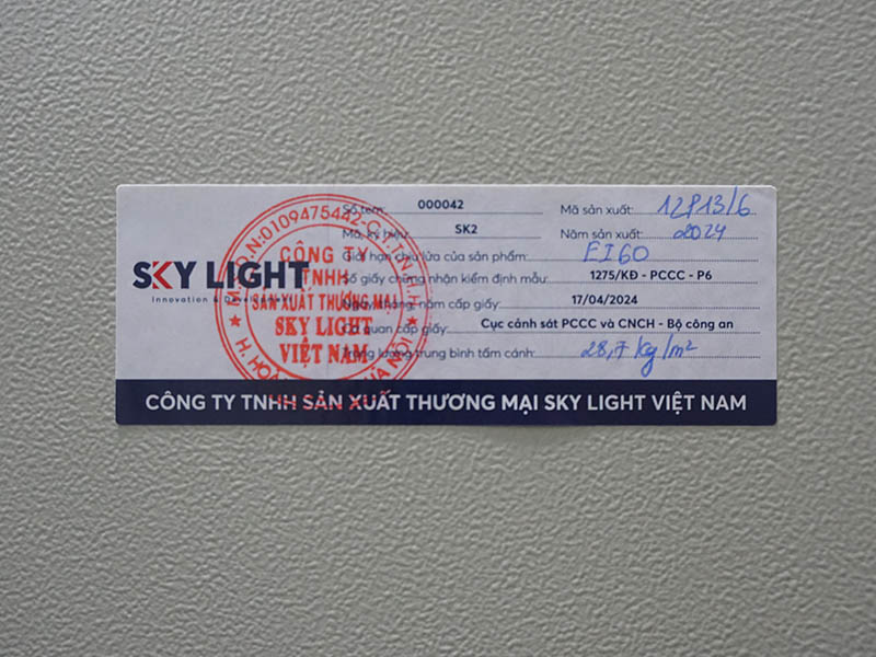 tem kiểm định cửa chống cháy sky light