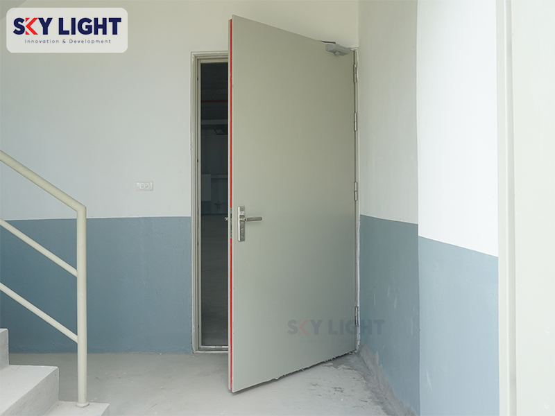 thi công lắp đặt khóa tay gạt cửa chống cháy