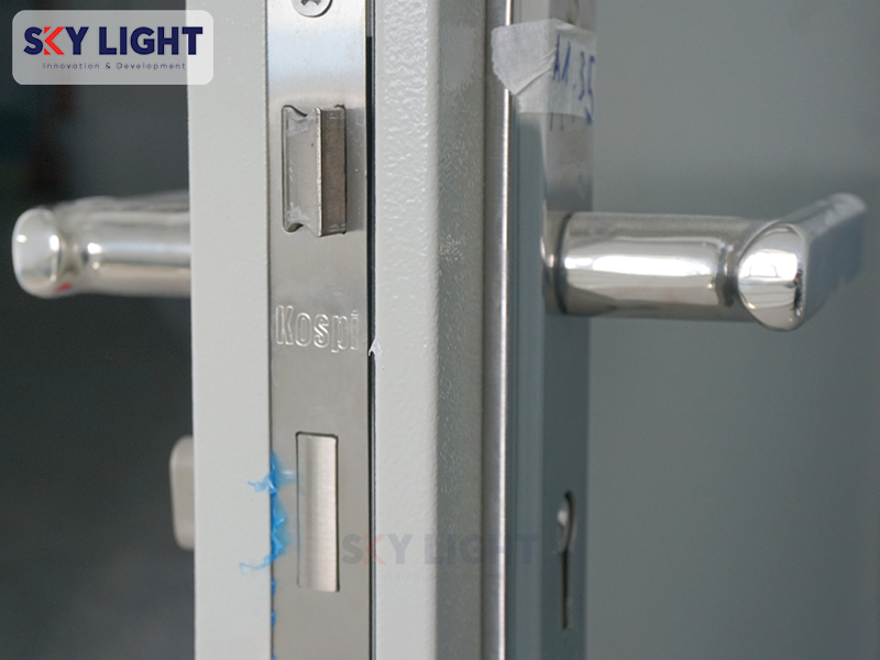 hướng dẫn lắp đặt khóa tay gạt cửa chống cháy