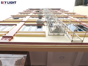 cửa thép vân gỗ sky light tại chung cư mini mỹ đình