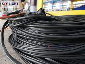 phụ kiện gioăng cao su trong sản xuất cửa thép công nghiệp sky light