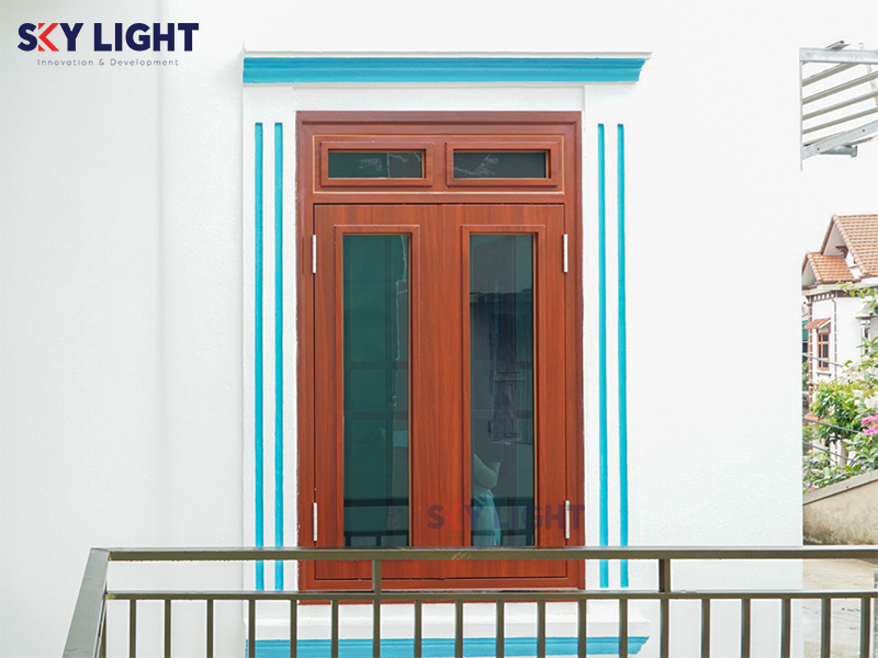cửa sổ thép vân gỗ kết hợp ô kính sky light