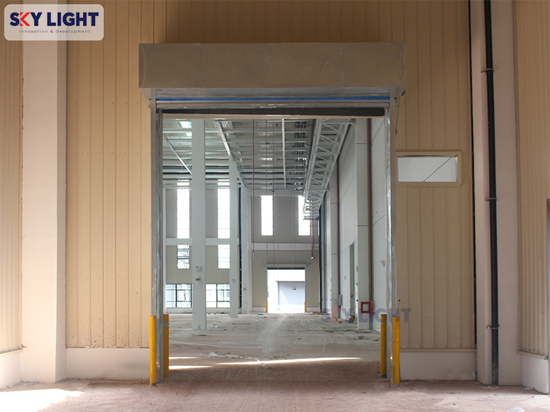 sky ligh sản xuất và lắp đặt cửa cuốn chống cháy nhà xưởng ei60