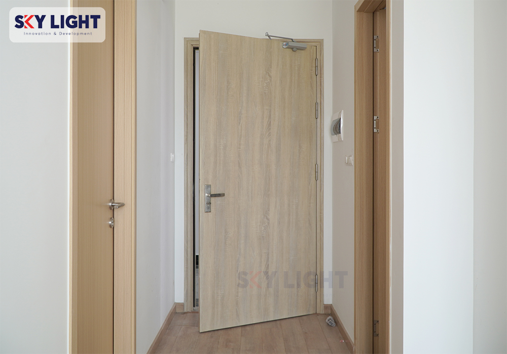 cửa thép chống cháy vân gỗ sky light