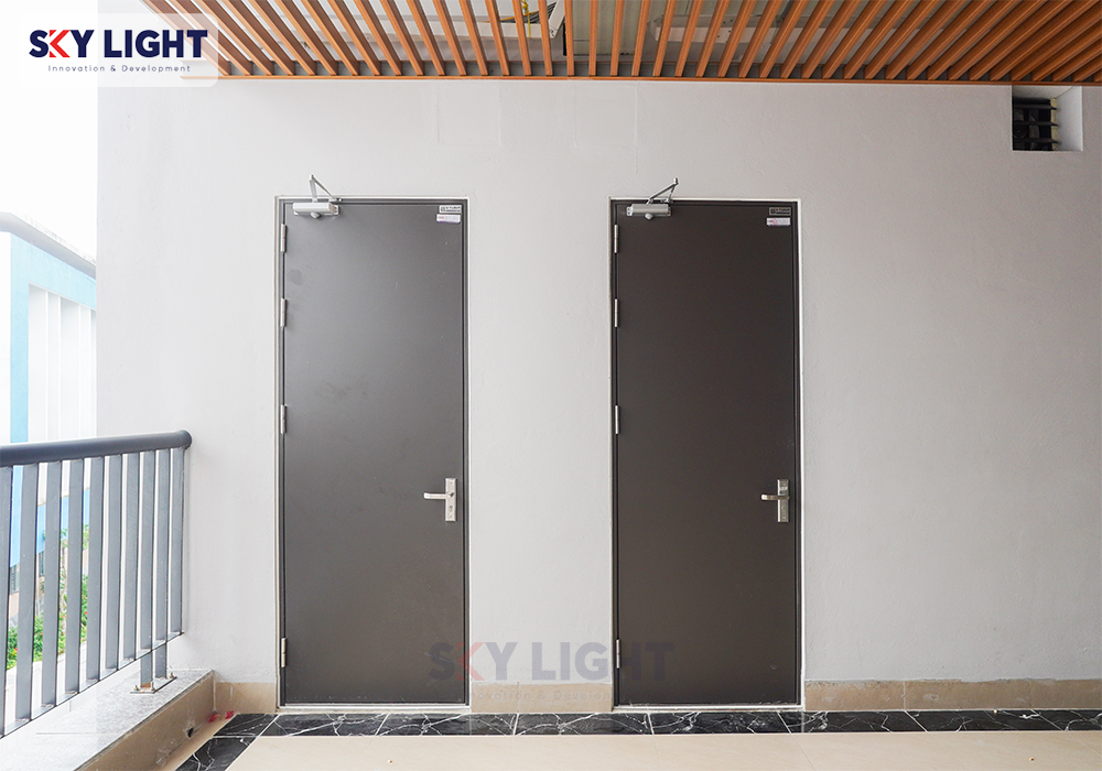 cửa chống cháy sky light tại trường thcs đào duy tùng