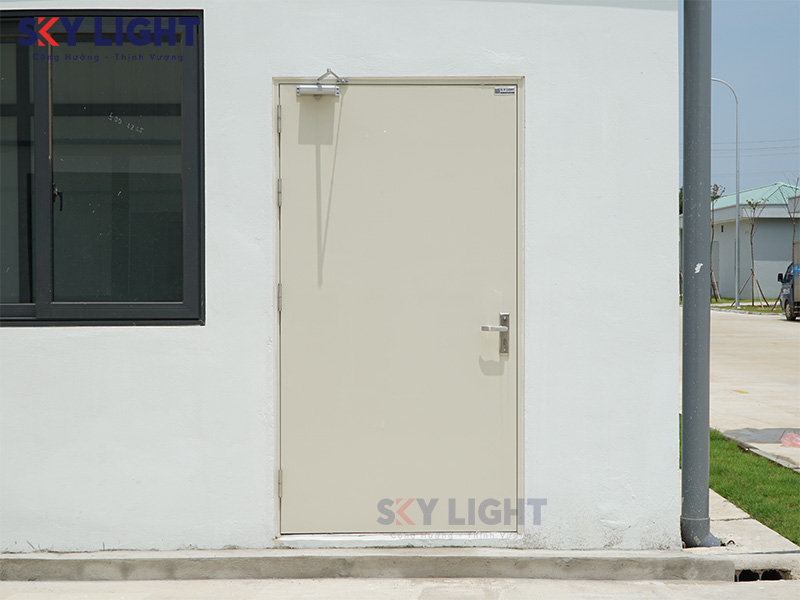 cửa chống cháy ei70 phút