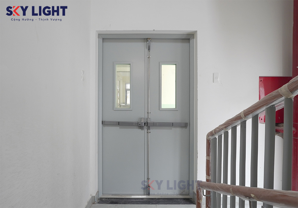 báo giá cửa thoát hiểm